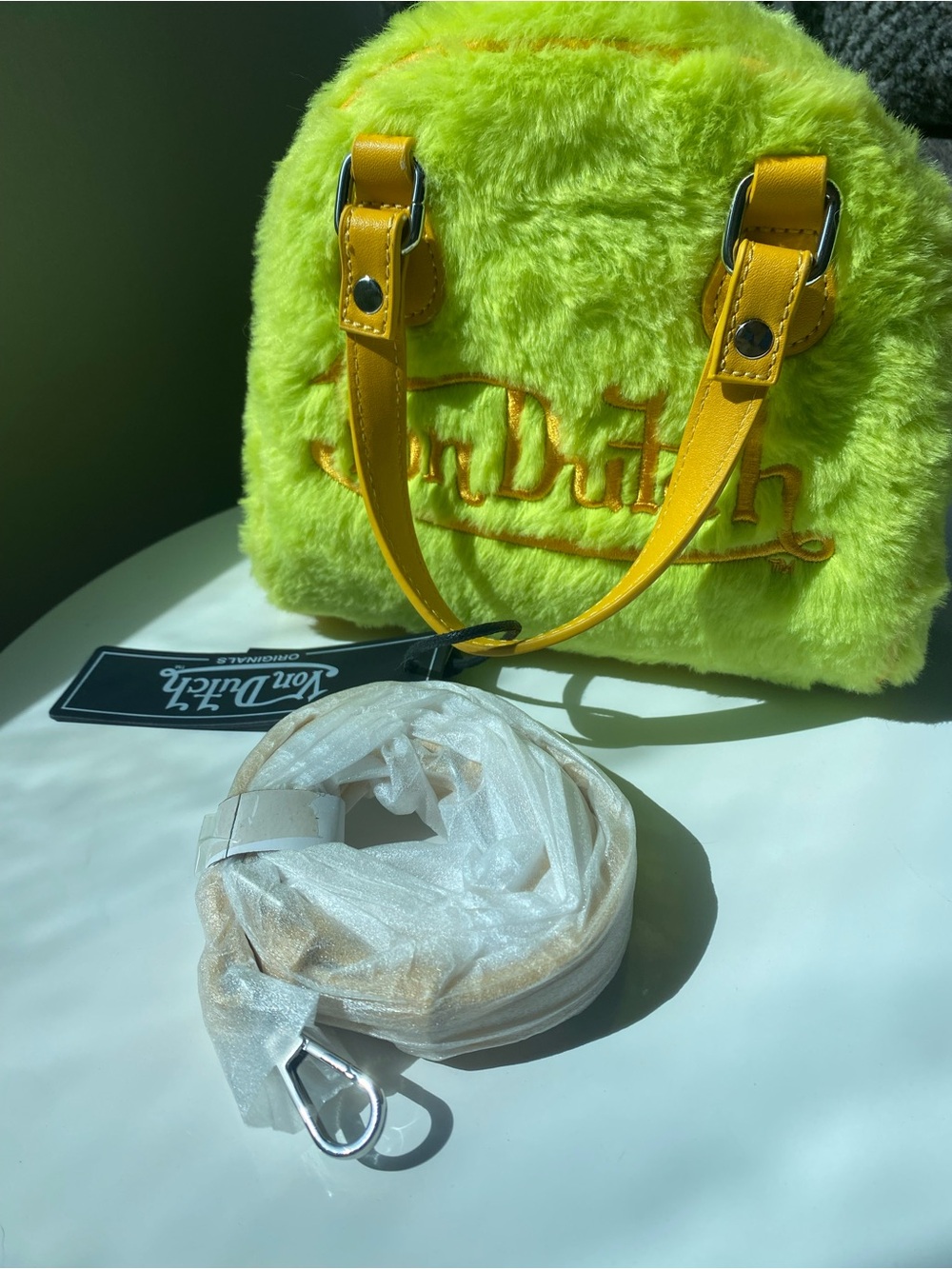 New Von Dutch Women's Furry Bowling Bag Purse Handbag with Shoulder Strap - Picture 15 of 16